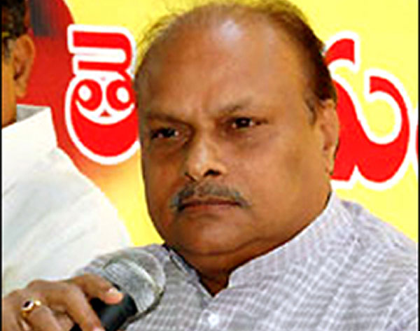 former minister yanamala rama krishnudu satirical comments on cm ys jagan over cbi court verdict