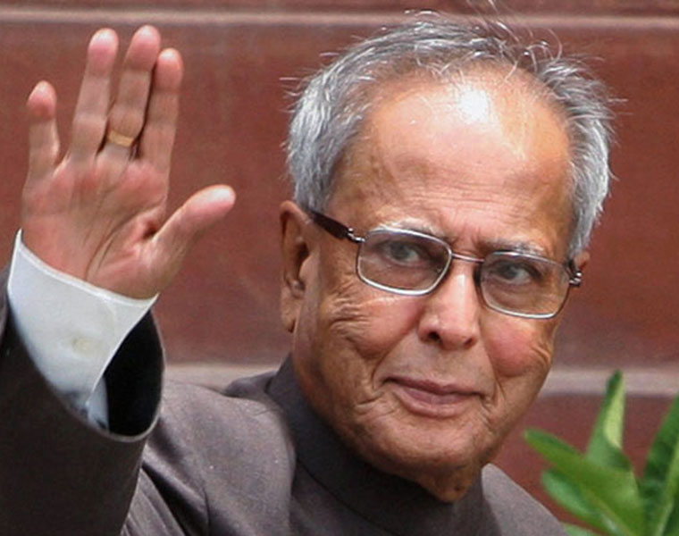 Pranab Mukherjee arrives in Nagpur, all eyes on RSS event tomorrow