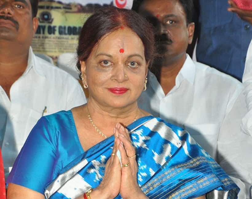 ప్రముఖ సినీ నటి, దర్శకురాలు విజయనిర్మల కన్నుమూత