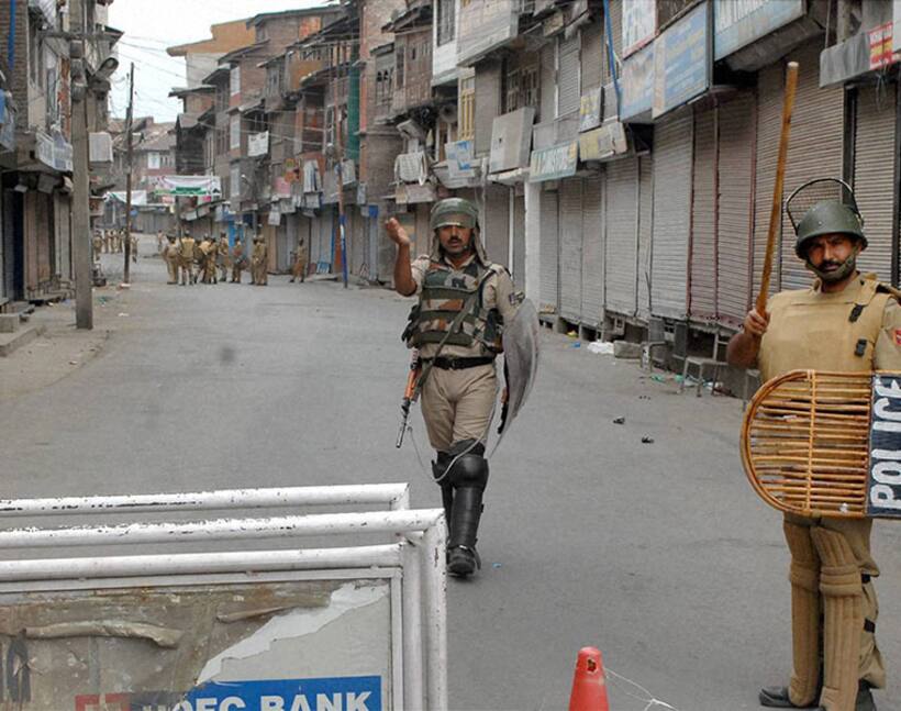 Normal life remains disrupted in Kashmir