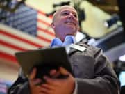 US Stock Futures On Backfoot As Traders Await Retail Sales Data, Netflix Earnings: Strategist Warns ‘Exuberant’ Investors Against Ignoring Bond Market Signals