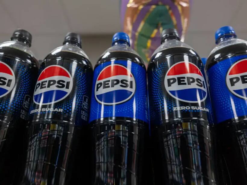 https://stocktwits.com/news articles/markets/equity/varun beverages stock analysts suggest wait and watch approach eye breakout above 570 for next leg/chXT3bSRbLU