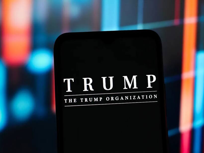 https://stocktwits.com/news articles/markets/equity/trump scores 10 m from ambani linked realty firm in mumbai licensing deal report/chlrr9kRRcS