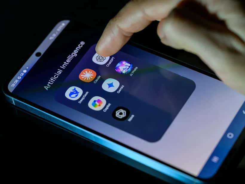 https://stocktwits.com/news articles/markets/equity/walt disney comcast reportedly sue ai image startup midjourney for copyright infringement/chlLuWXRRGl