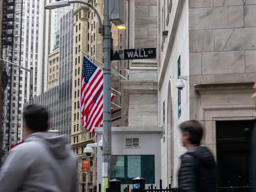 https://stocktwits.com/news articles/markets/equity/dow futures decline edge higher ahead of feds meeting outcome/chls34ZRR25