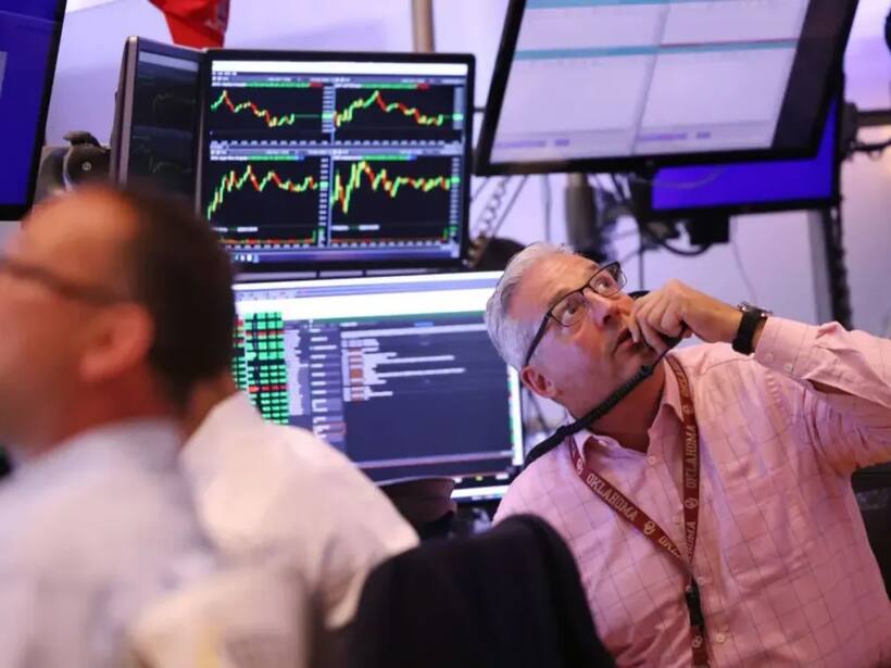 https://stocktwits.com/news articles/markets/equity/dow futures edge up as investors focus on tesla lockheed earnings/chQS8fmRbXO