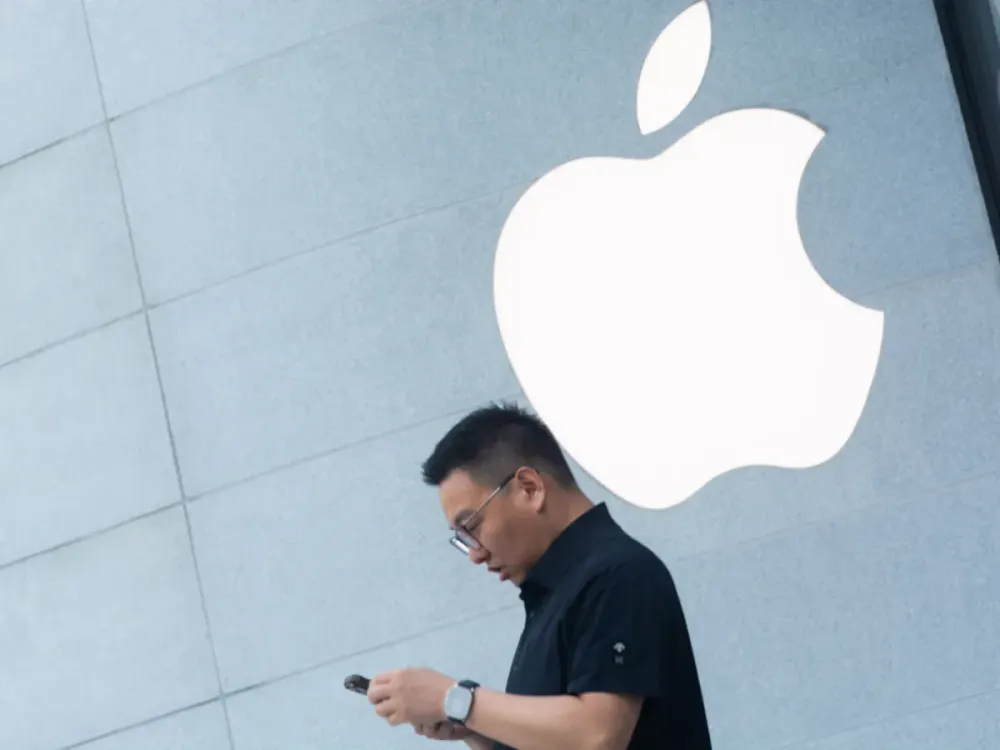 https://stocktwits.com/news articles/markets/equity/apple not out of the woods yet says analyst warning rising costs from trump trade war/chQioQsRbQV