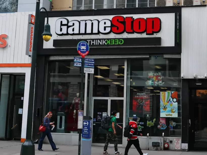https://stocktwits.com/news articles/markets/equity/game stop stock slides on q1 revenue drop but profit and healthy cash balance keep retail sentiment afloat/chlaWT2RbCT