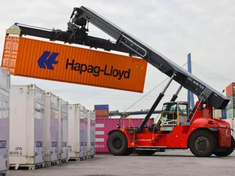 https://stocktwits.com/news articles/markets/equity/tariff truce triggers 50 surge in china u s container bookings says hapag lloyd/chittjTRbVl