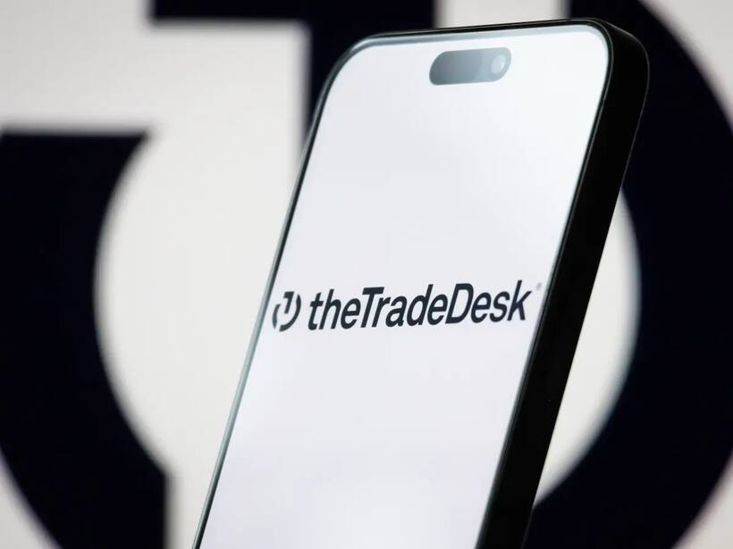 https://stocktwits.com/news articles/markets/equity/trade desk on back foot after amazon deals with roku disney analysts weigh in/chlrM9iRRcV