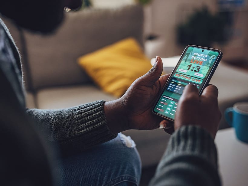 Flutter Entertainment Stock Rises On Share Buyback Update, Analyst Coverage: Retail Remains Cautious