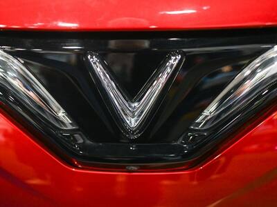 https://stocktwits.com/news-articles/markets/equity/vinfast-india-factory-inaugaration-postponed-by-month/ch0AUXaRbMd