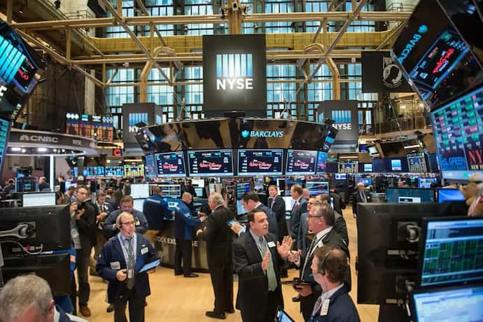 https://stocktwits.com/news-articles/markets/equity/us-stock-futures-climb-as-traders-eye-data/chQC8gdRbhr