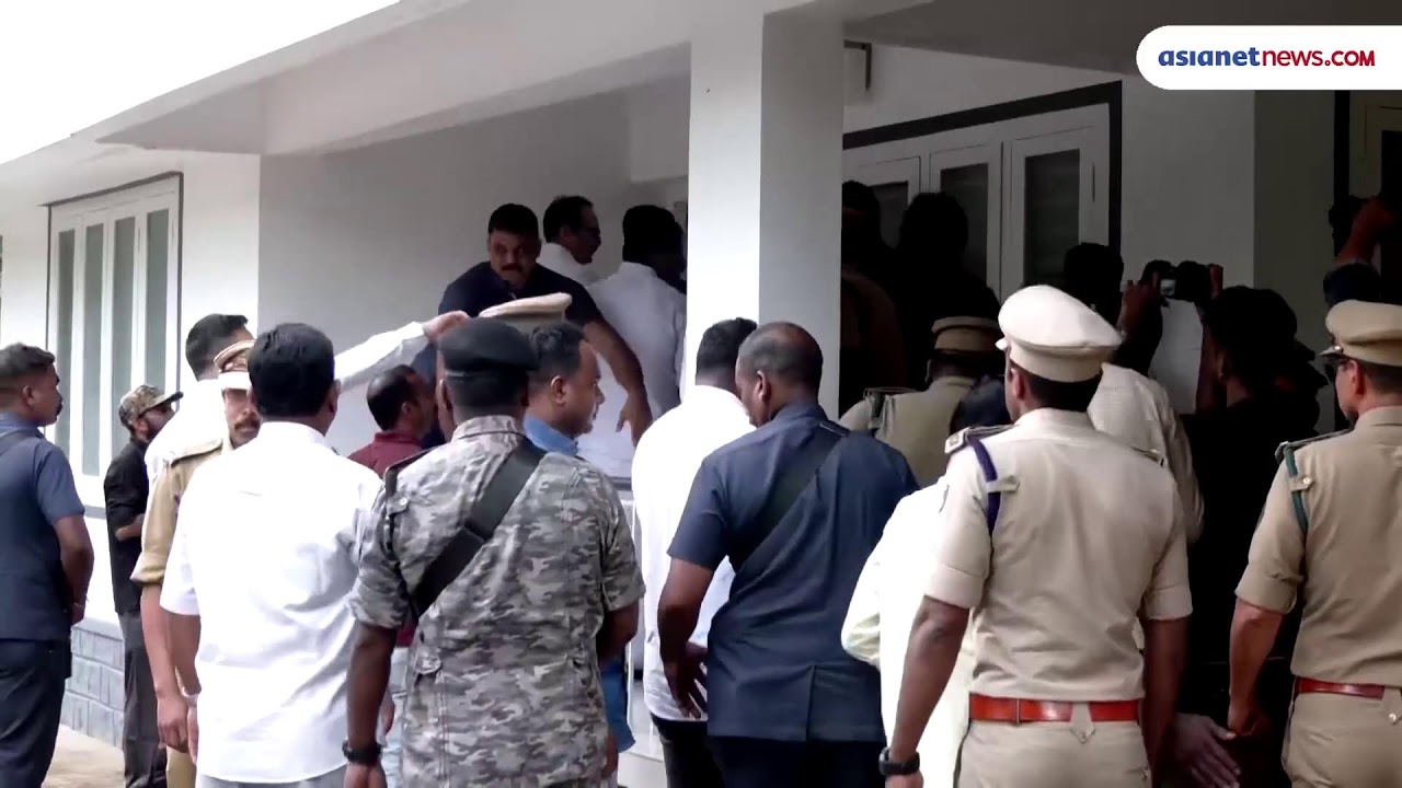 प्रियंका गांधी ने वायनाड में बीमार जानवरों के लिए एंबुलेंस सौंपी, वन कार्यालय का किया दौरा