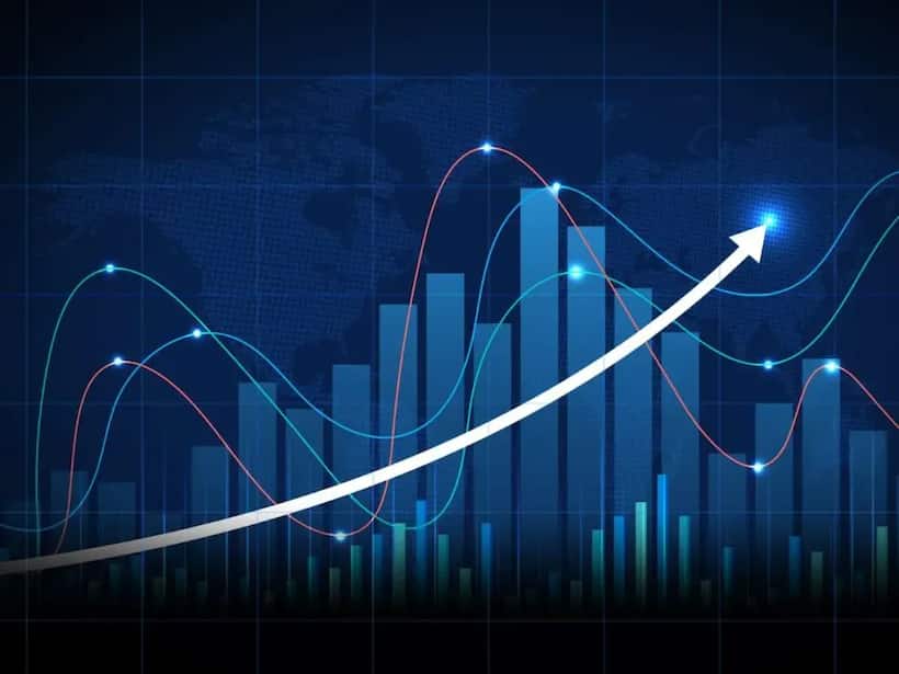https://stocktwits.com/news articles/markets/equity/sebi ra deepak pal sees strong bullish momentum for kotak mahindra bank/chlu6prRR2Z