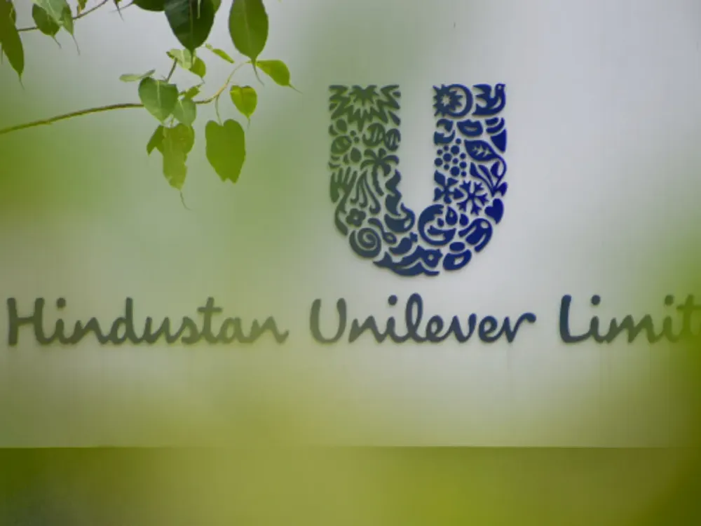https://stocktwits.com/news articles/markets/equity/hul stock gives up gains after q4 earnings/chQnMj6Rbgt