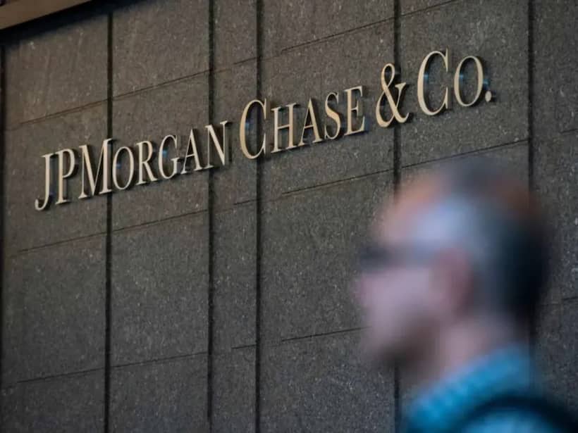 Preview: Clouds Of Economic Uncertainty Hover Over JP Morgan Ahead Of Q1 Print