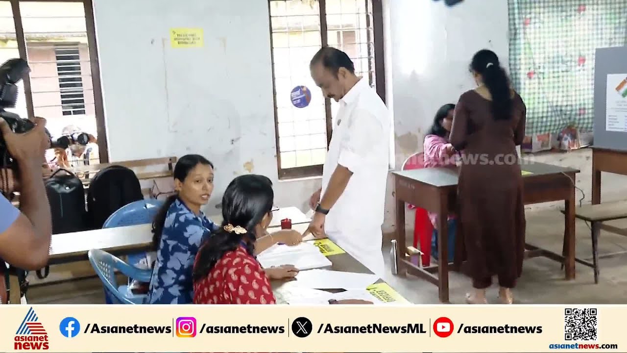 പ്രതീക്ഷയോടെ പ്രതിപക്ഷ നേതാവ്; വി ഡി സതീശൻ വോട്ട് രേഖപ്പെടുത്തി