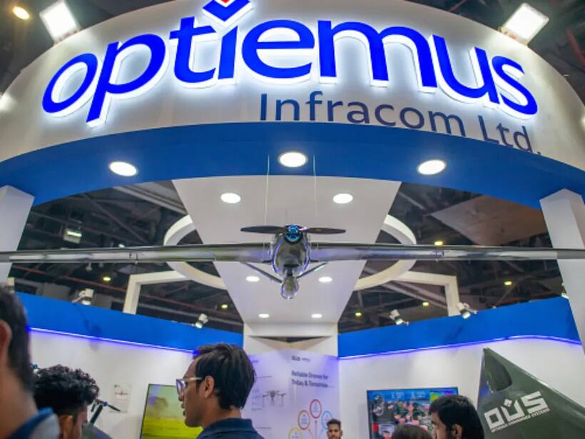 https://stocktwits.com/news articles/markets/equity/optiemus surges on oneplus deal sebi ra sees 40 percent upside/chlrU13RRcD