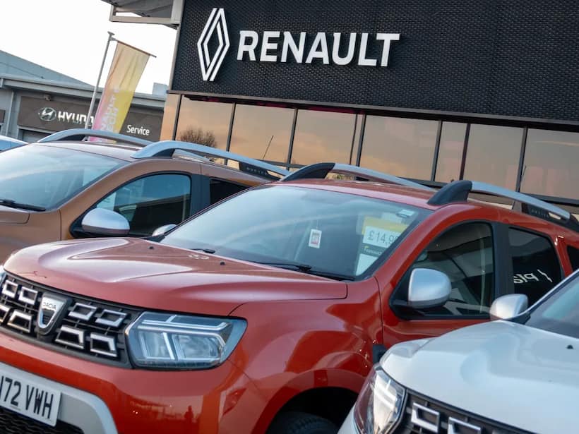 https://stocktwits.com/news articles/markets/equity/renault in spotlight as ceo steps down nissan to scale back ownership/chlnfqaRRbM