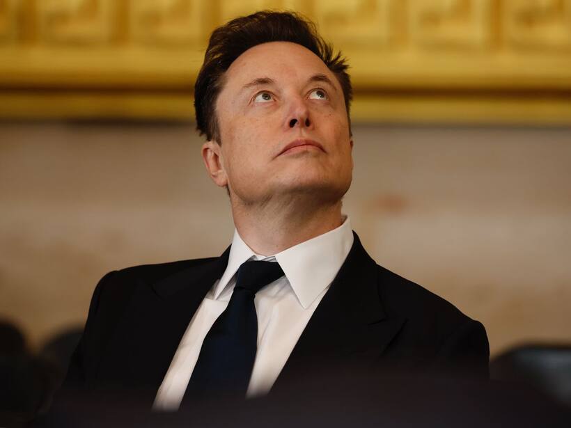 Tesla's Troubles Mount With Musk's OpenAI 'Distraction', BYD's Free Smart-Driving Tech: Retail Bears Growl 