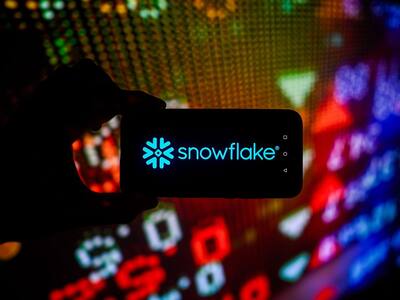 Snowflake Gets Multiple Price Target Hikes Ahead Of Q4 Earnings, Analysts Point To 'Optimistic' AI Growth In 2025: Retail's Not Sold Yet