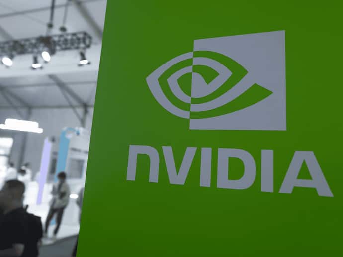 Nvidia, Broadcom Stocks Tumble Pre-Market As DeepSeek’s Arrival Sparks Fears Of AI Bubble Burst: Retail Turns Extremely Bearish