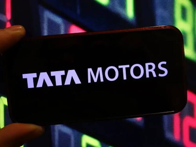 https://stocktwits.com/news articles/markets/equity/tata motors shares can fall to 580 says sebi ra sameer pande/chlYrC6RRTV
