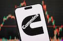 Cummins Withdraws Full-Year Guidance On Tariff Worries: Retail Sentiment Dips