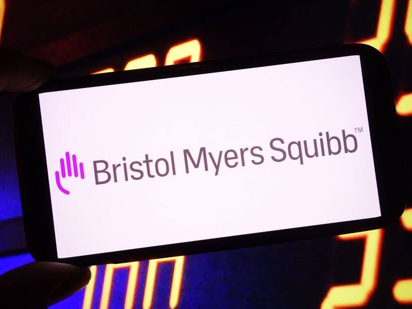 https://stocktwits.com/news-articles/markets/equity/bristol-myers-raises-full-year-earnings-guidance/chQF4N1RbWI