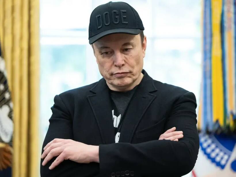 https://stocktwits.com/news articles/markets/equity/elon musk says he took zero pay from tesla for 7 years/chkAs7jRbHo