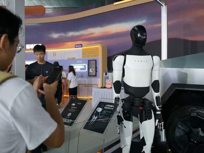 https://stocktwits.com/news-articles/markets/equity/musk-says-optimus-production-affected-by-china-export-restrictions/chQmvxFRbge