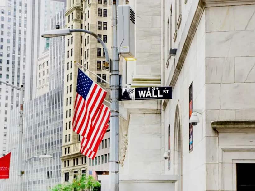 https://stocktwits.com/news articles/markets/equity/dow futures edge higher after snapping 4 day winning streak/chkDStVRbDx