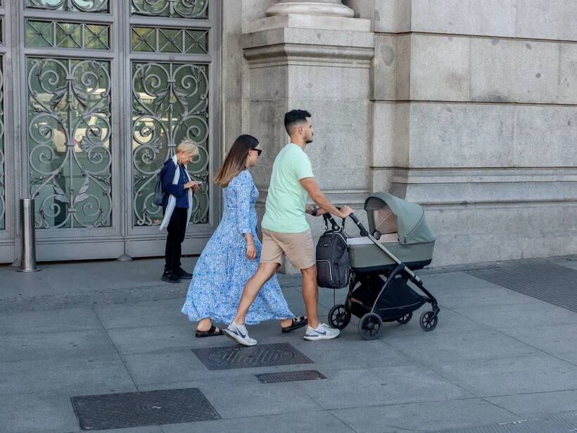 https://stocktwits.com/news articles/markets/equity/raising a baby trump tariffs to add 875m burden to new parents this year congressional group finds/chlLCbLRRGt