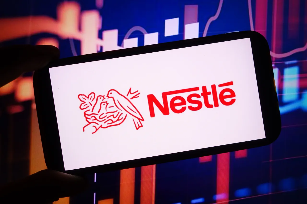 https://stocktwits.com/news articles/markets/equity/after general mills and kraft heinz nestle pledges to remove artificial coloring from us packaged foods/chmOSXrRR4g