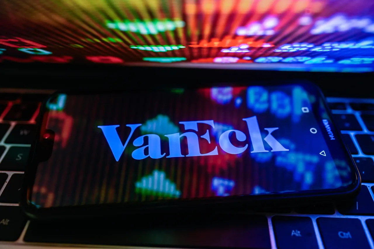 VanEck Sees Bitcoin Reaching $500,000 As Gold Benchmark Supports Long-Term Upside Case