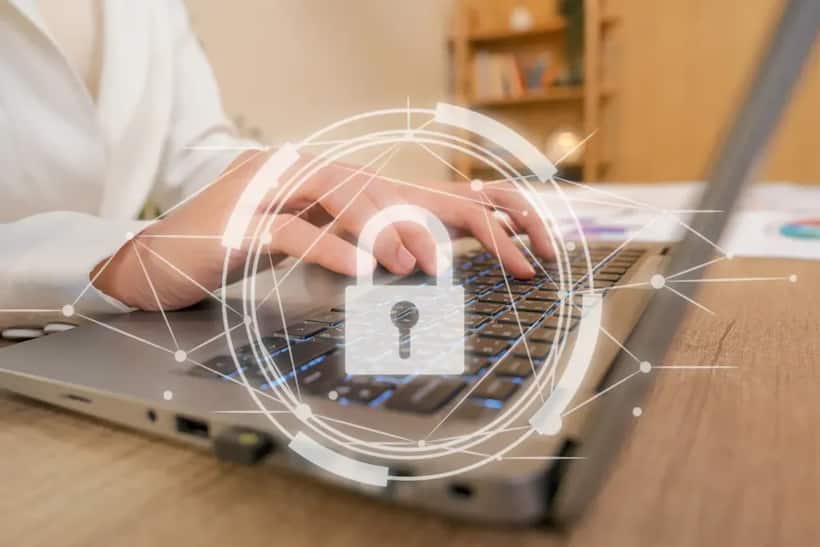 https://stocktwits.com/news articles/markets/equity/supercom stock surges as new contract expands us presence/chkCG5eRbUf
