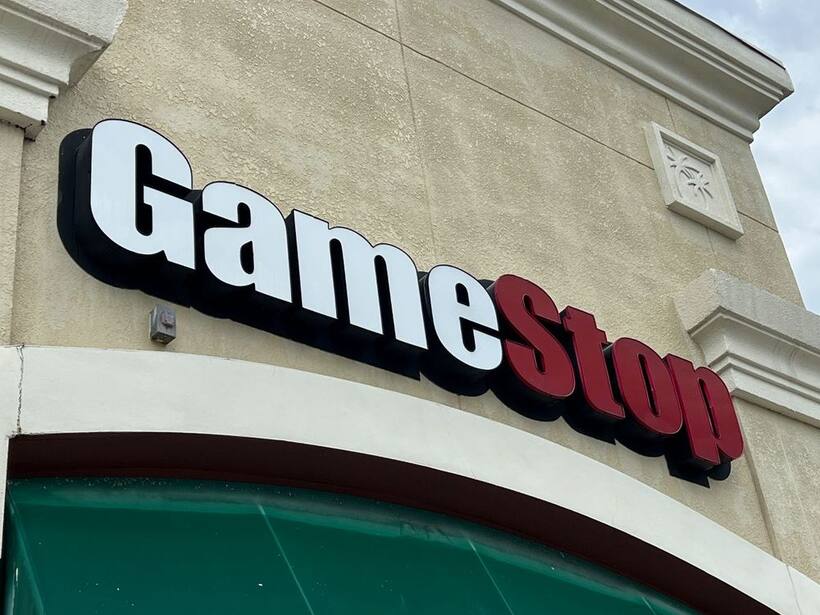 GameStop Again Catches Retail Traders' Fancy After Plan To Bulk Up On Bitcoin As Treasury Asset
