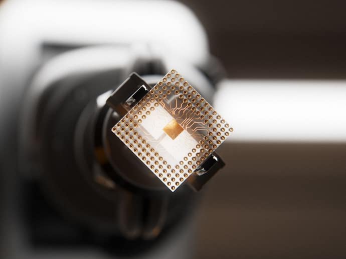 Navitas Semiconductor Stock Plunges On Revenue Miss, Disappointing Q1 Guidance On ‘Significant Headwinds’ — But Retail Isn't Rattled