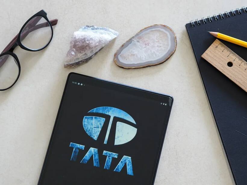 https://stocktwits.com/news articles/markets/equity/tata power nears critical breakout zone with upside potential sebi ra mayank singh chandel/chitYwNRbVQ