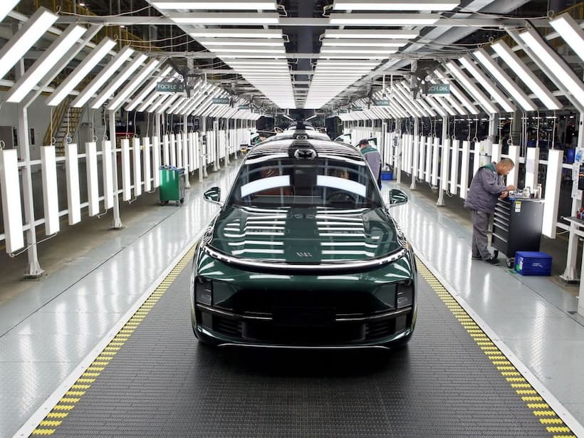 https://stocktwits.com/news articles/markets/equity/li auto q2 guidance disappoints despite upbeat q1 earnings/ch0Ap87Rbtx