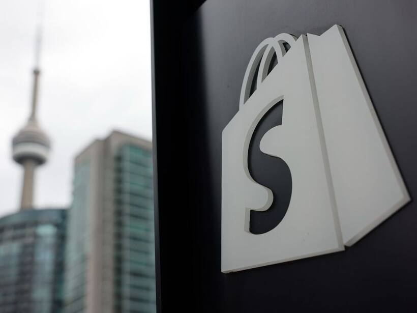 https://stocktwits.com/news articles/markets/equity/shopify stock drops after q1 profit miss cautious q2 guidance/chifNiDRbkQ