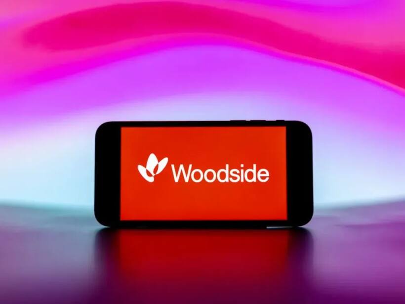https://stocktwits.com/news-articles/markets/equity/woodside-energy-approves-17-5-b-louisiana-project-to-turn-into-global-lng-powerhouse-but-retail-s-still-divided/chQCtb9Rbhx