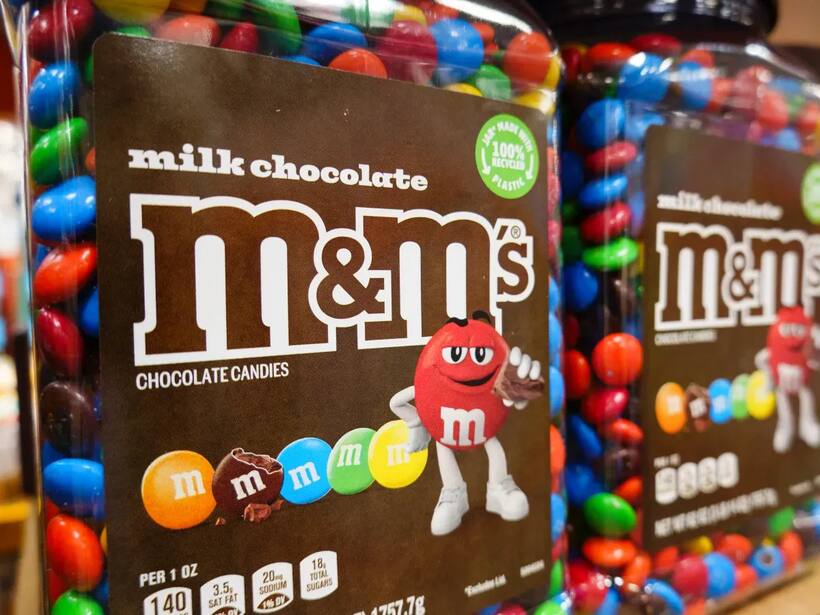https://stocktwits.com/news articles/markets/equity/chocolate maker mars picks publicis drops wpp for 1 7b media mandate/chlXnaRRb6Q