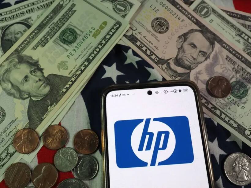https://stocktwits.com/news articles/markets/equity/hp stock sinks on price target cuts after guidance cut/ch0AunkRbtw