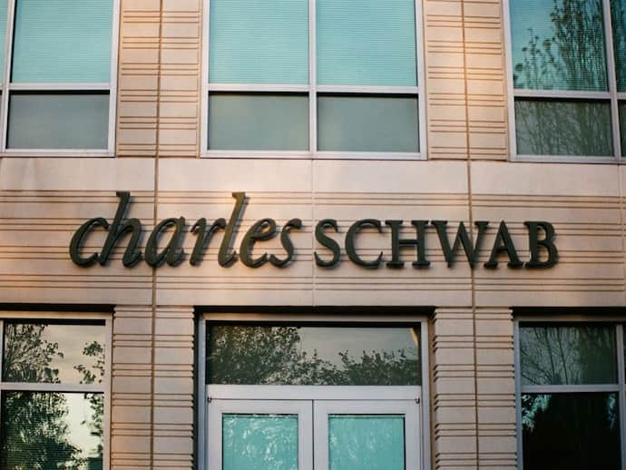 https://stocktwits.com/news-articles/markets/equity/charles-schwab-q1-2025-earnings-surpass-wall-street-expectations/chQEDzGRbfr