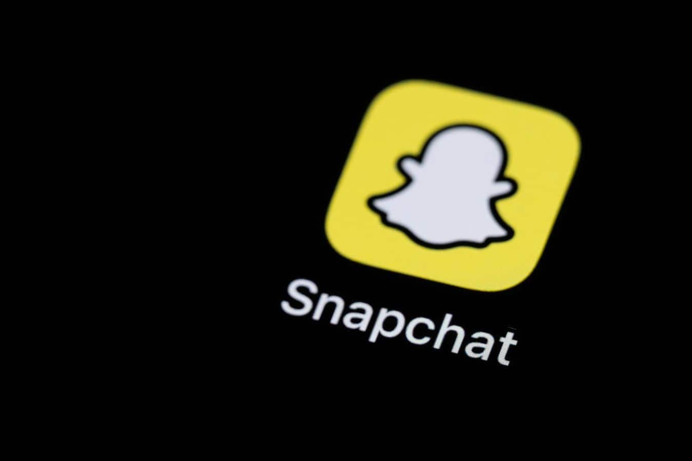 Snap Stock Rises Premarket After Social-Media Company’s Q4 Beat: Retail Doubles Down