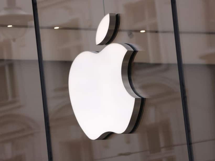 https://stocktwits.com/news-articles/markets/equity/eu-slaps-apple-with-570-million-fine-meta-228-million/chQmUUkRbg9