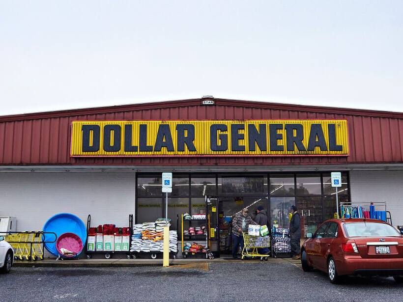 Dollar General Stock Gains Attention With New Distribution Center: Retail Traders Turn Optimistic