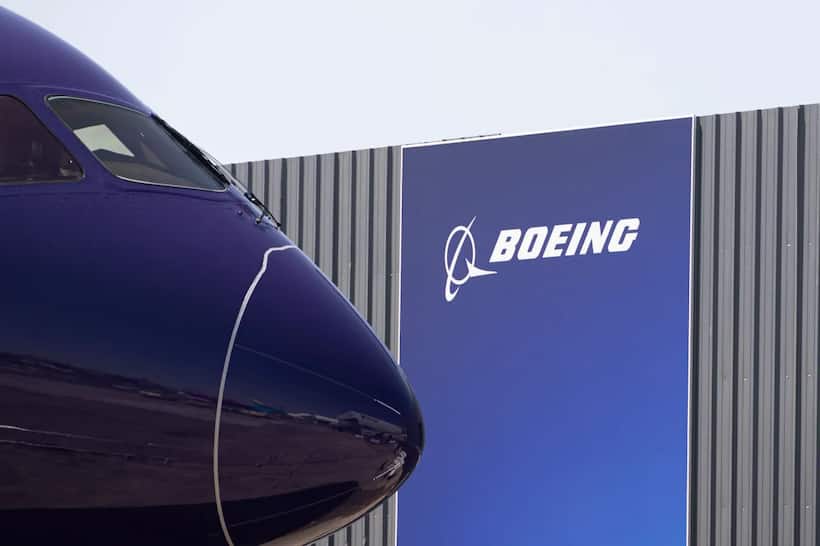 https://stocktwits.com/news articles/markets/equity/lockheed martin boeing court trumps 175 b golden dome contracts at paris air show/chlnzk3RRRz